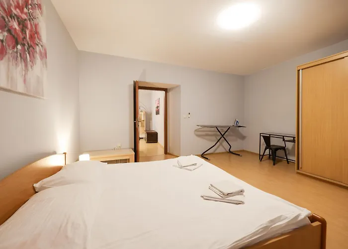 Апартаменти Quattro Cantoni