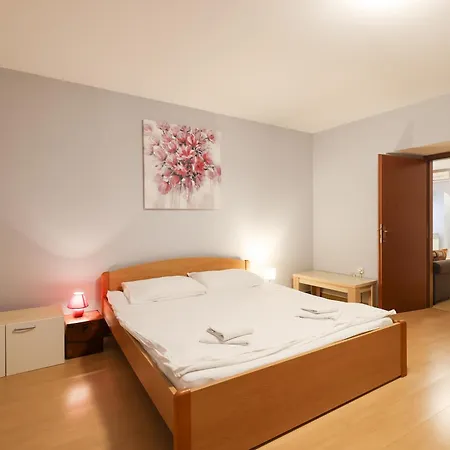 Quattro Cantoni Lejlighed